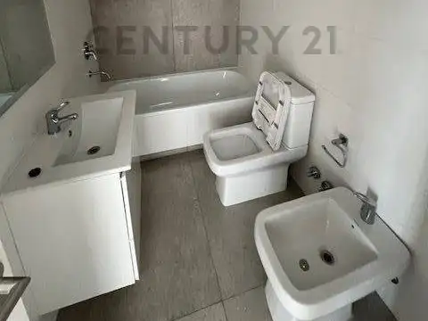 Avenida Juan Bautista Justo 3700, Piso 0