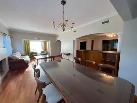Casa en Alquiler de 3 dormitorios