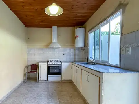 Depto Tipo Casa 4 ambientes con 2 baños