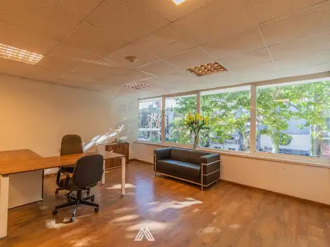 Oficina en Alquiler en Buceo, $U 29.000