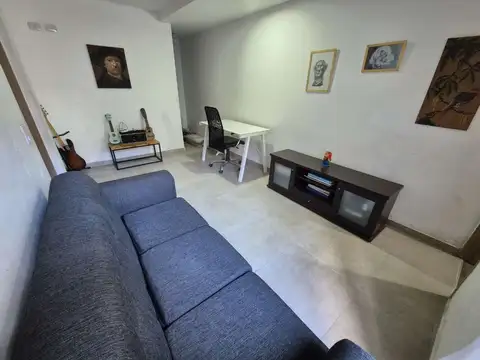 Depto Tipo Casa 3 ambientes con 2 baños