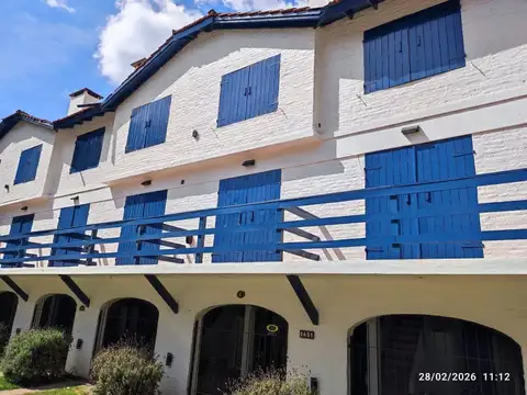 Venta Pinamar Triplex 4 ambientes y dep cochera