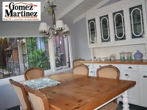 Casa en Venta con 1 cochera