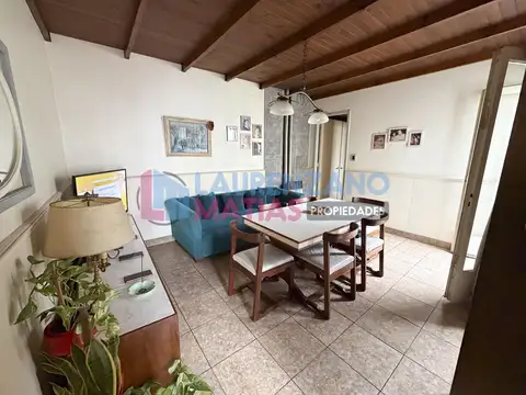 VENTA PH 2 AMBIENTES CON PATIO EN PARQUE CHAS