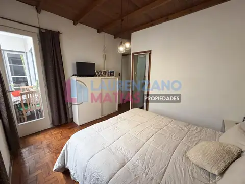 VENTA PH 2 AMBIENTES CON PATIO EN PARQUE CHAS