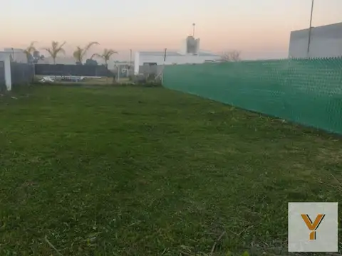 Terreno en venta - 305Mts2 - Arana, La Plata