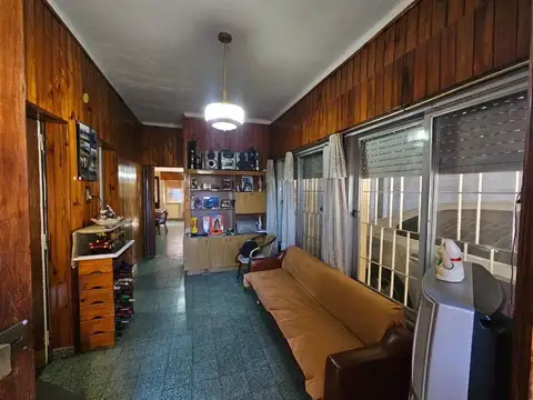 VENTA CASA 5 AMBIENTES CENTRO DE JOSE C PAZ