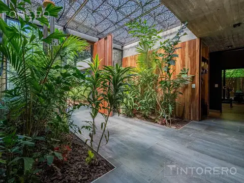 Casa 5 ambientes con 5 baños