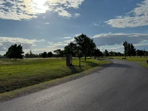 VENTA LOTE BARRIO CERRADO MIRABOSQUES CARDALES