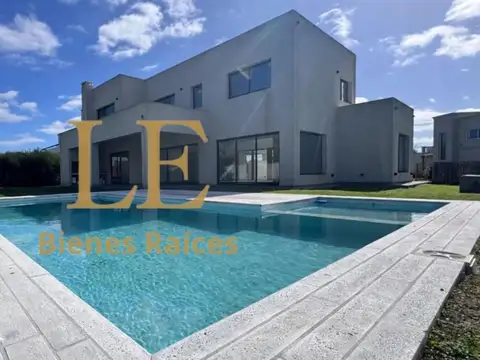 Venta de casa en San Matías 4 dorm + esc, Escobar