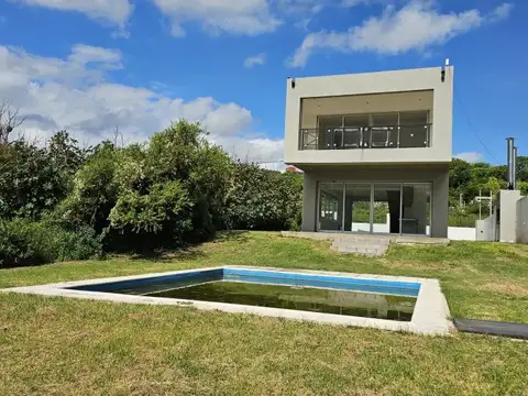 Las Cortaderas y Costanera , Piso 1