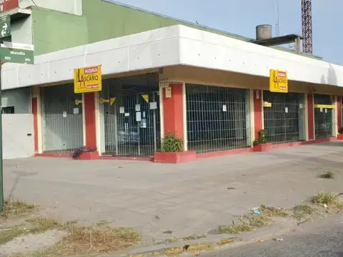 Amplio Local comercial sobre Sarmiento en Glew