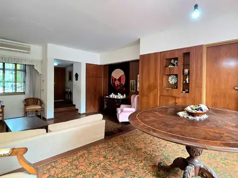 Casa 6 ambientes con 3 baños