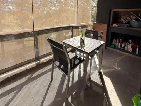 Departamento en Alquiler de 2 Dorm. con Cochera en Fisherton, Rosario