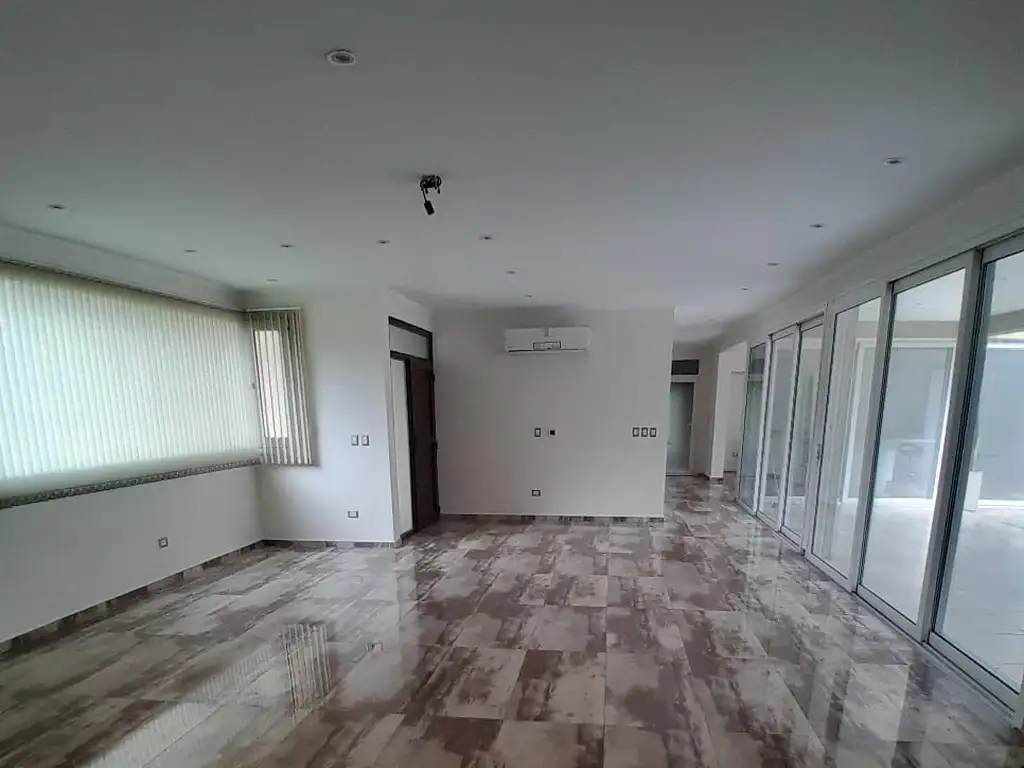 Casa en Venta de 294,61 m2