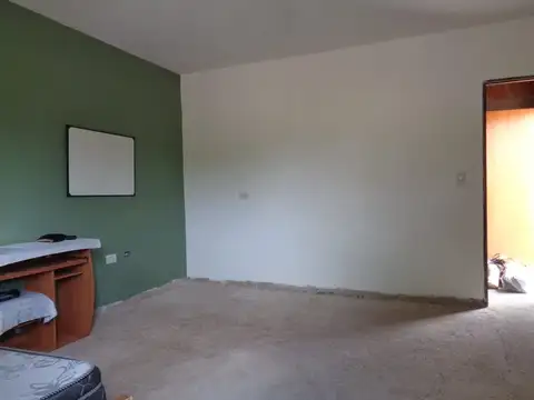 Casa 2 ambientes con 1 baño