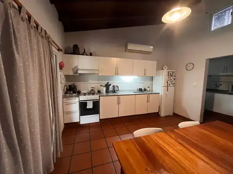 CASA EN VENTA EN COLON CON PILETA