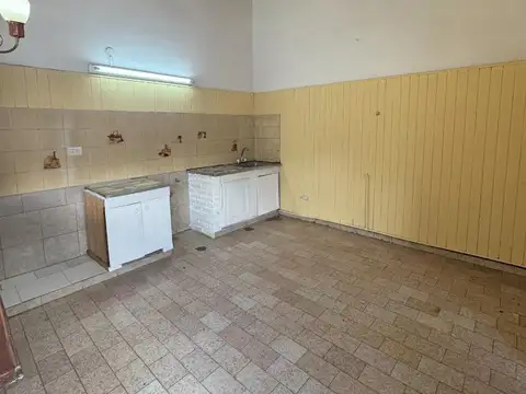 Depto Tipo Casa en Alquiler en Lomas de Zamora, $ 480.000