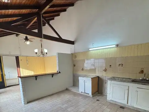 Depto Tipo Casa en Alquiler 50 años