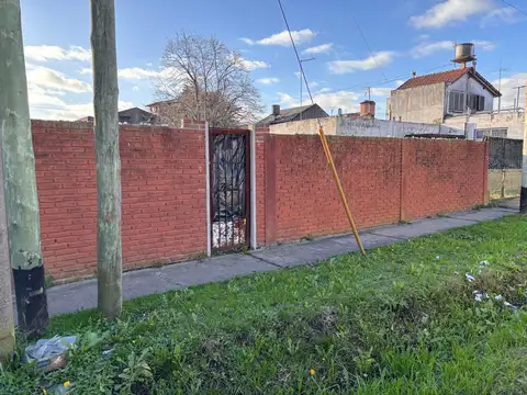 VENTA LOTE FLORENCIO VARELA. 415m