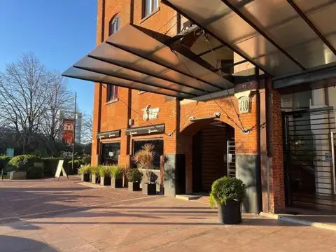 VENTA OFICINA  PUERTO MADERO CON DORMITORIO TAMBIEN