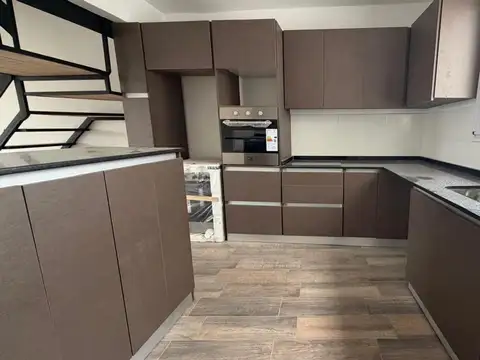 Departamento en venta  en Dos Plantas en Tigre