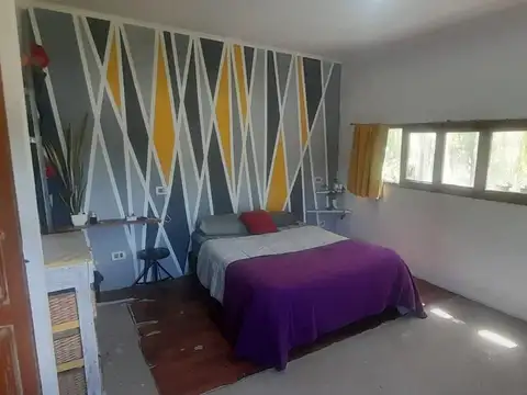 Casa 2 dormitorios- Parque -447 bis e 155 y 156 City Bell La Plata