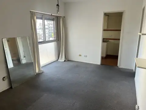 Almagro venta Monoambiente cocina independiente baño completo a metros de la UTN