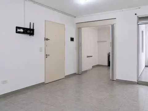 Venta Monoambiente con Patio en Parque Chas