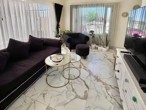 Casa en Alquiler de 4 dormitorios