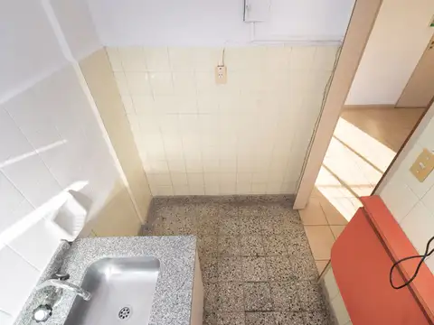 MONOAMBIENTE EN CABALLITO PISO 6 LUMINOSO