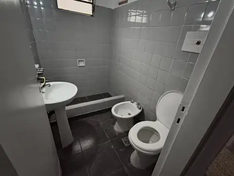 Depto Tipo Casa en Venta 50 años