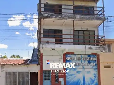 VENTA Galpón  sobre Av. Alvear -  a Reciclar