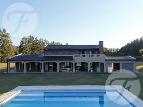 Casa de Campo en Venta en San Pedro – Chacra de 12.500 m² con Frutales y Seguridad