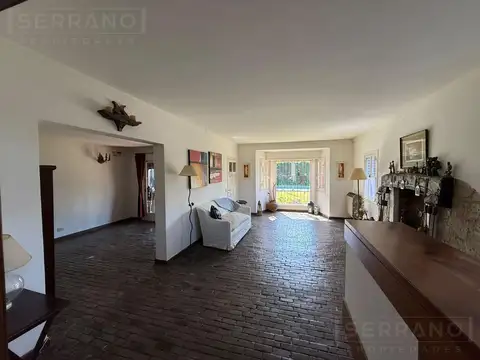 Casa en Venta con 1 cochera