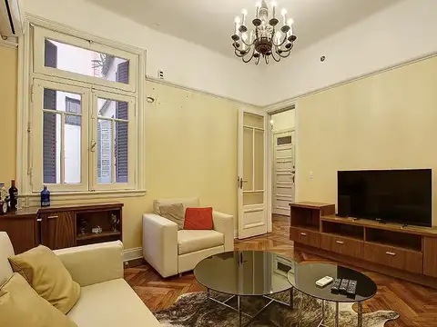 Alquiler dos ambientes con escritorio, equipado y amoblado en Recoleta.