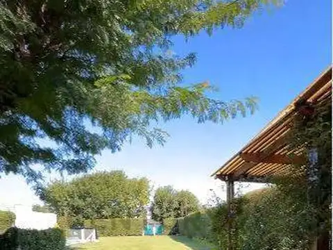 TERRENOS CON QUINCO Y PILETA EN VENTA LA PLATA