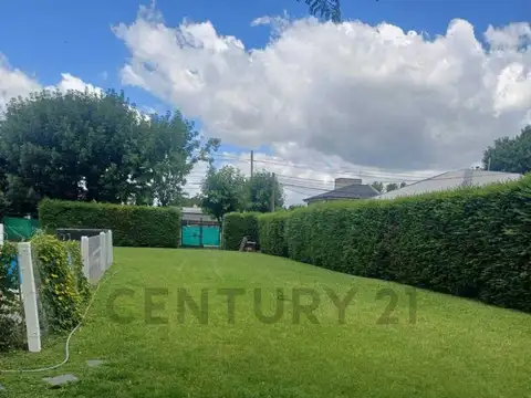 calle 46 entre 148 y 149 2600, Piso 0