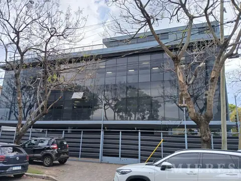 Edificio de Oficinas en alquiler de 330 m2 en San Isidro