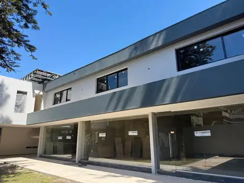 Local en Alquiler Plaza Aconquija