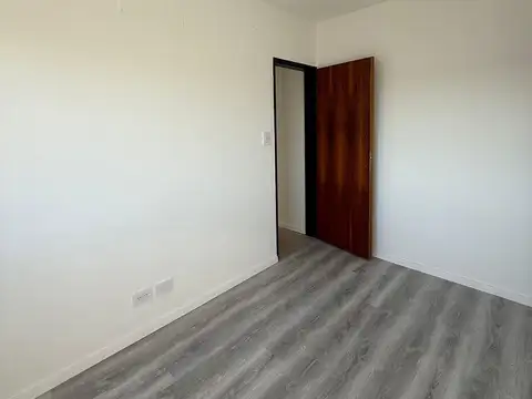 CASA EN VENTA 2 DORMITORIOS DUPLEX EN ROLDAN TS2