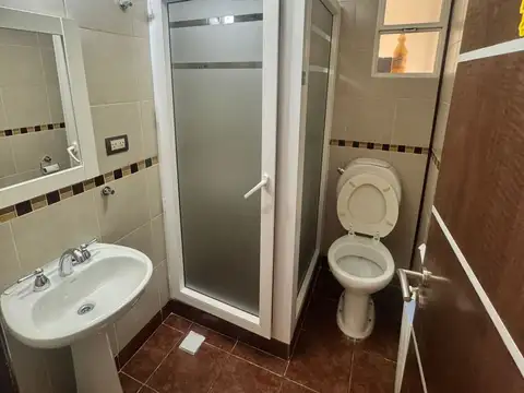 ALQUILER DE HERMOSA CASA 2 HABITACIONES