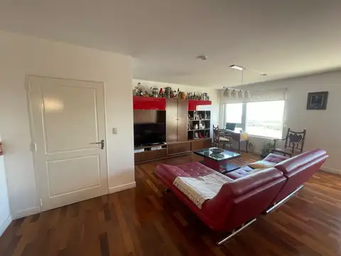 Avenida de Costa Estanislao Lopez al 2600