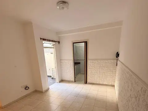 VENTA 2 AMBIENTES CON PATIO PROPIO – BARRIO RAWSON