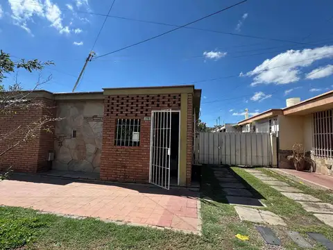 Casa en Venta en Godoy Cruz, USD 50.000
