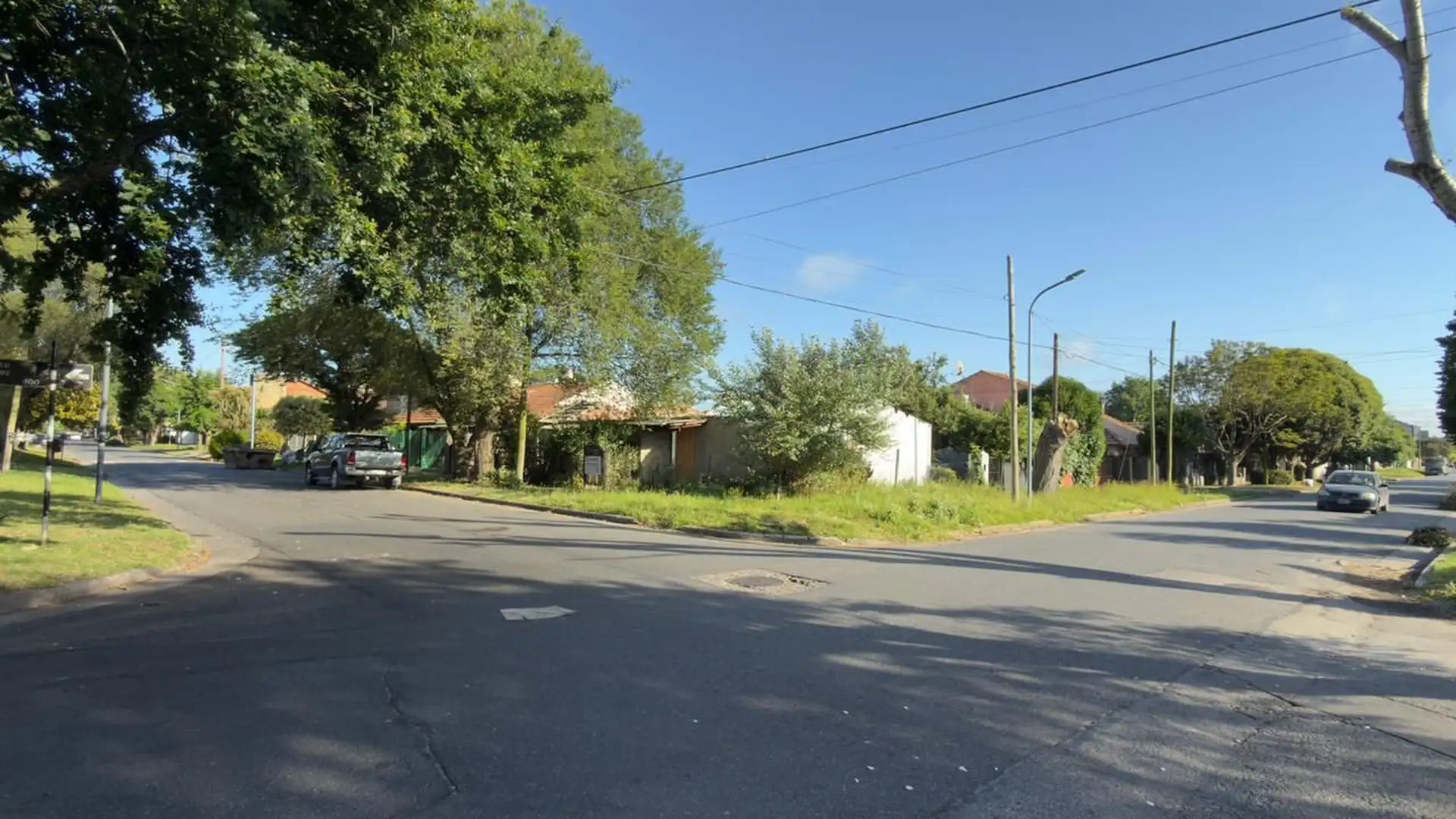 Lote en esquina en venta - Los Pinares - 451 m² - Ideal desarrollo