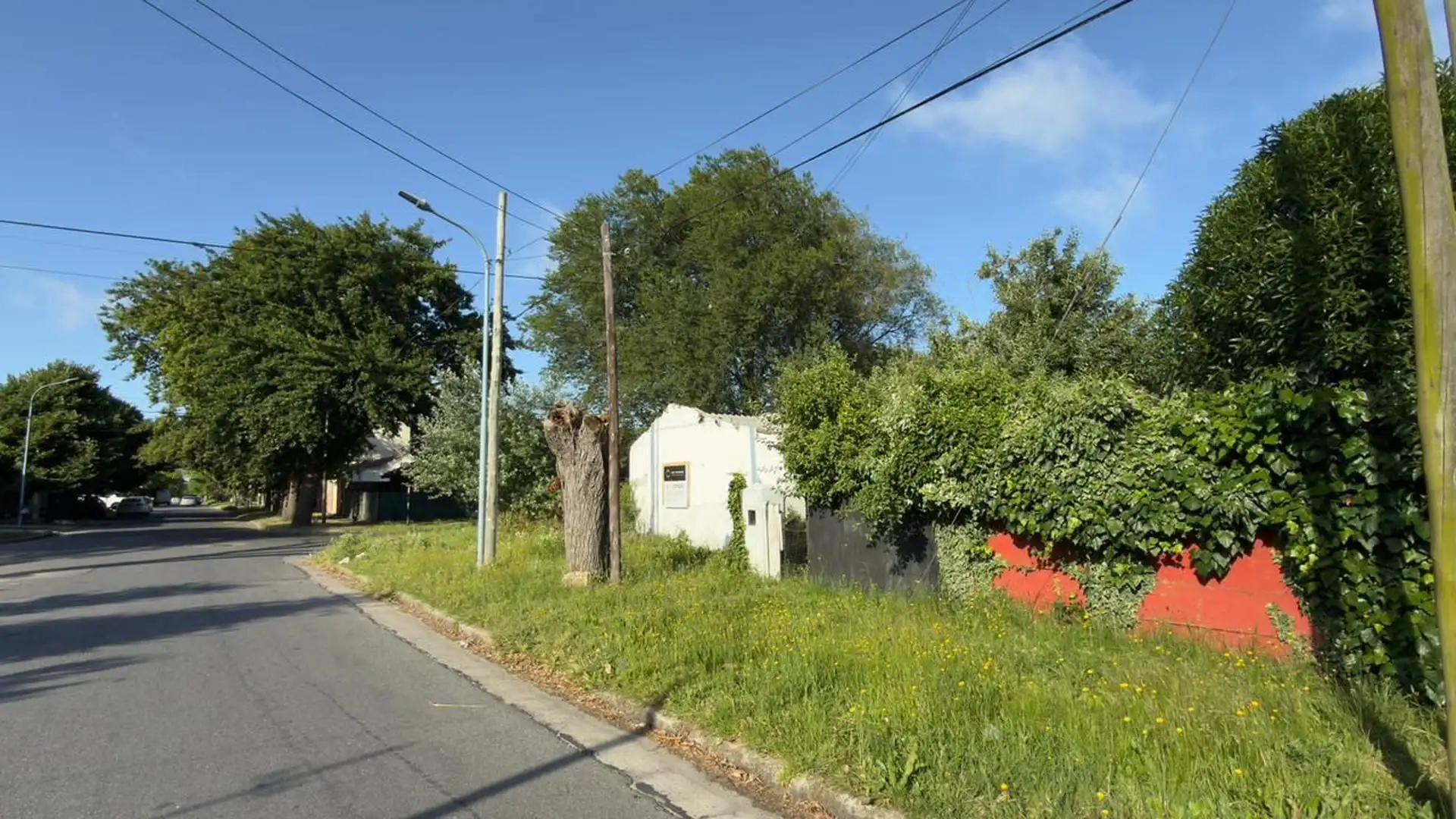 Lote en esquina en venta - Los Pinares - 451 m² - Ideal desarrollo