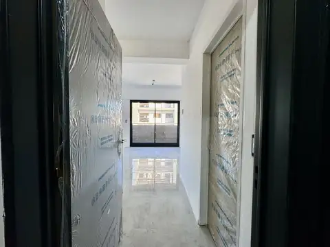 Dr. Amadeo Sabattini 4600, Piso 5