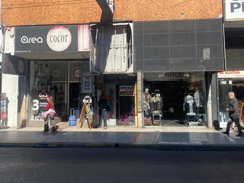 Almirante Brown 700