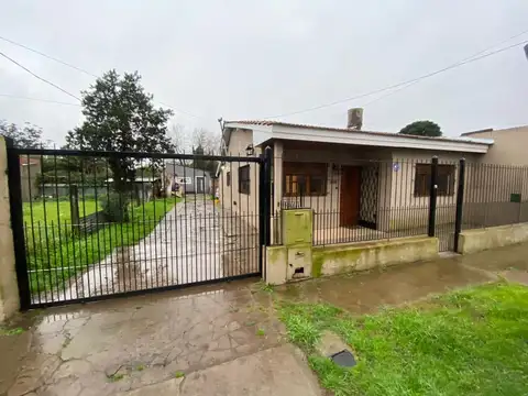 VENTA BLOCK CASA 3 AMB + DPTO 4 AMB MALVINAS ARG